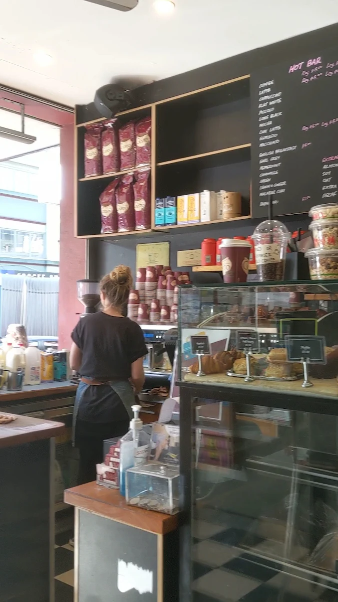 Vibe, Gusto Espresso Bar