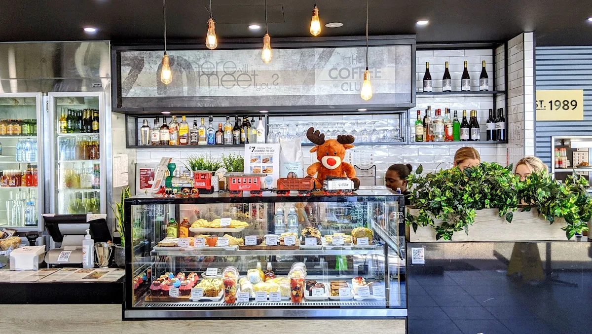 Vibe, The Coffee Club Café - The Strand Townsville