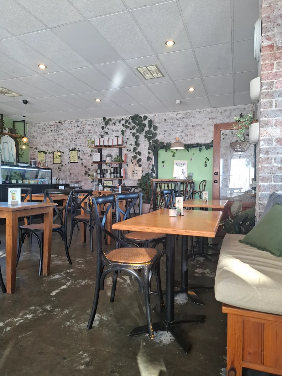 Vibe, POPPY & PIP CAFE
