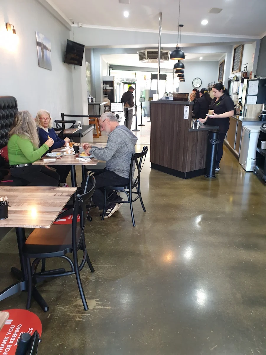 Vibe, Eildon Bakery Cafe