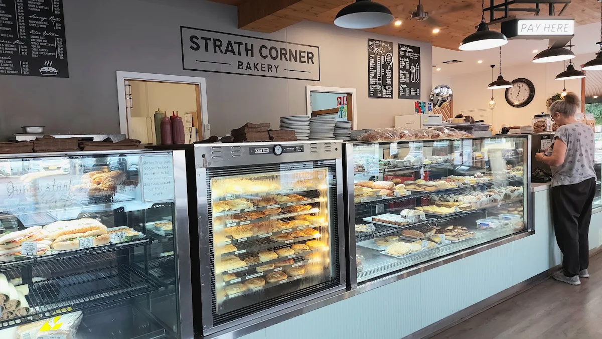 Vibe, Strath Corner Bakery