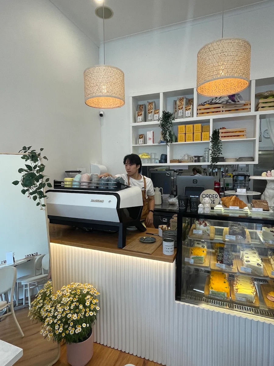 Vibe, MEEYA CAFE