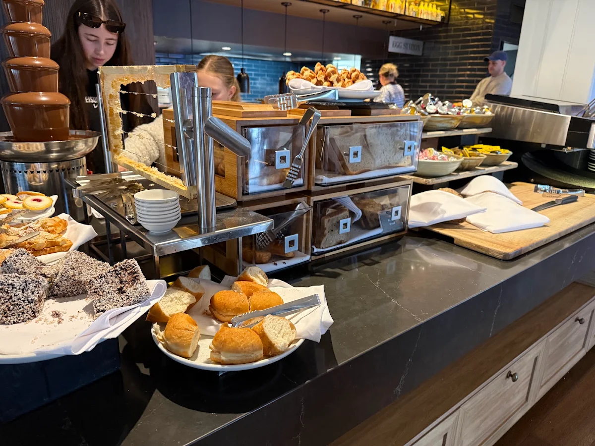 Vibe, The Galley Kitchen