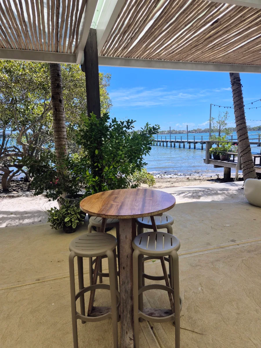 Vibe, Oyster Shed Beach Club