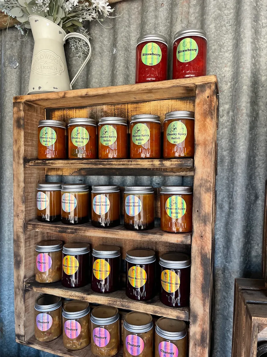 Vibe, Bakery Farm Stand