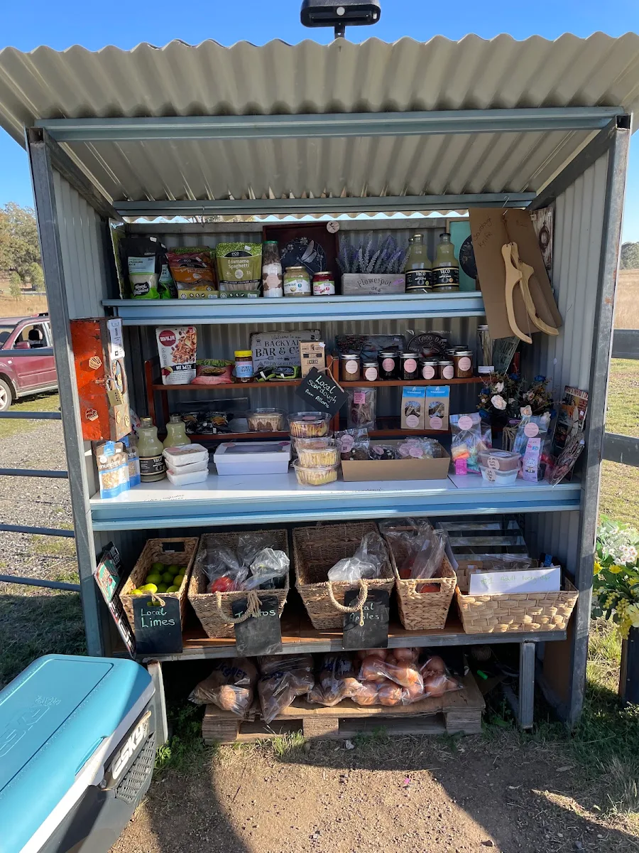 Vibe, Bakery Farm Stand