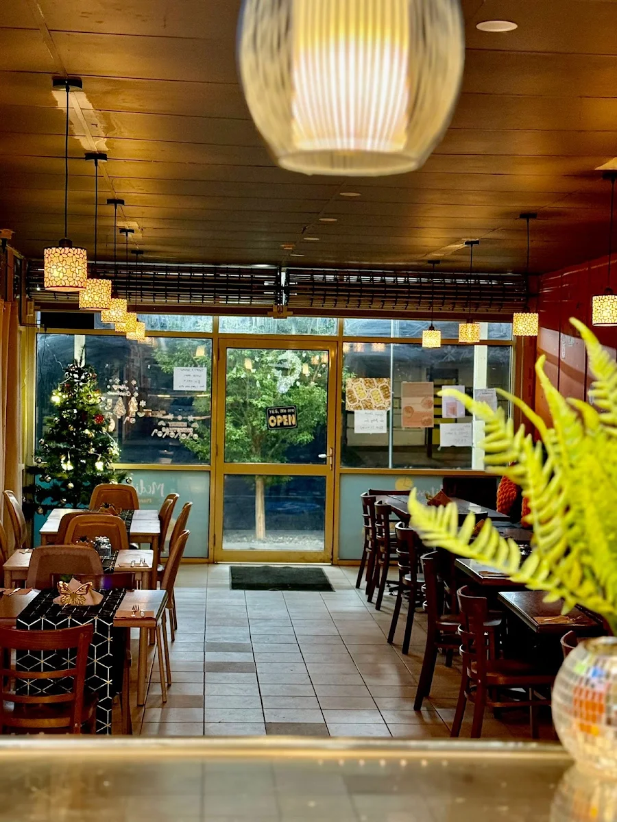 Vibe, Mediterranean Pizza & Pasta Restaurant