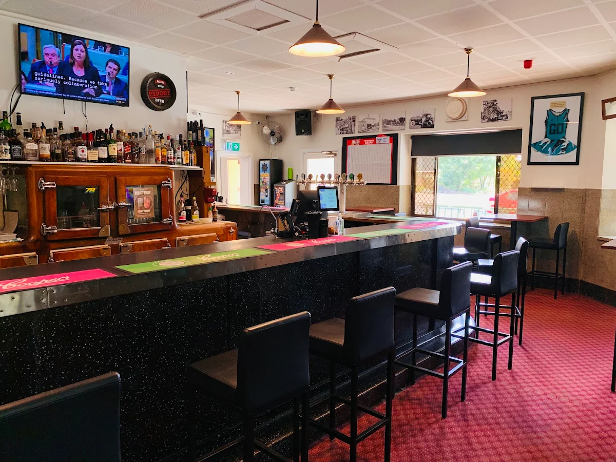 Vibe, Gumeracha Hotel