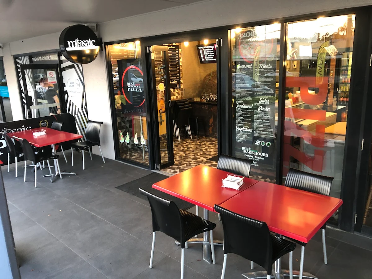 Vibe, Mosaic Pizza