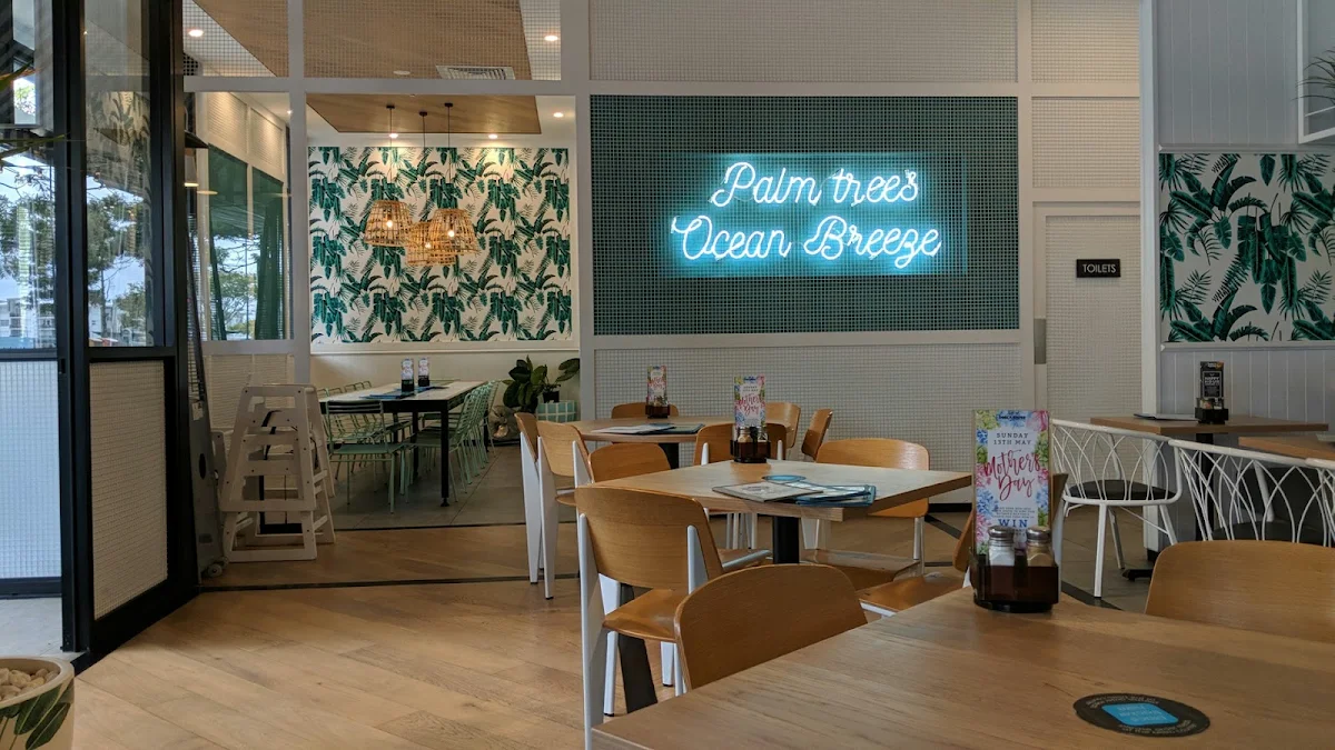 Vibe, Grill'd Burgers - North lakes