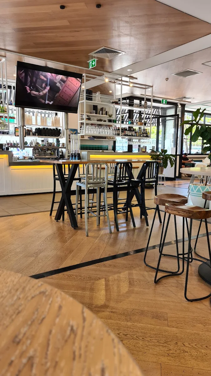 Vibe, Grill'd Burgers - North lakes