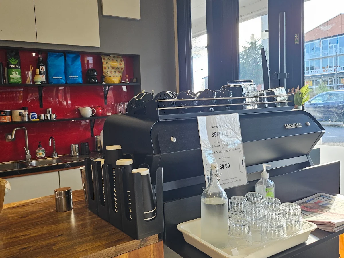 Vibe, Cafe Sana
