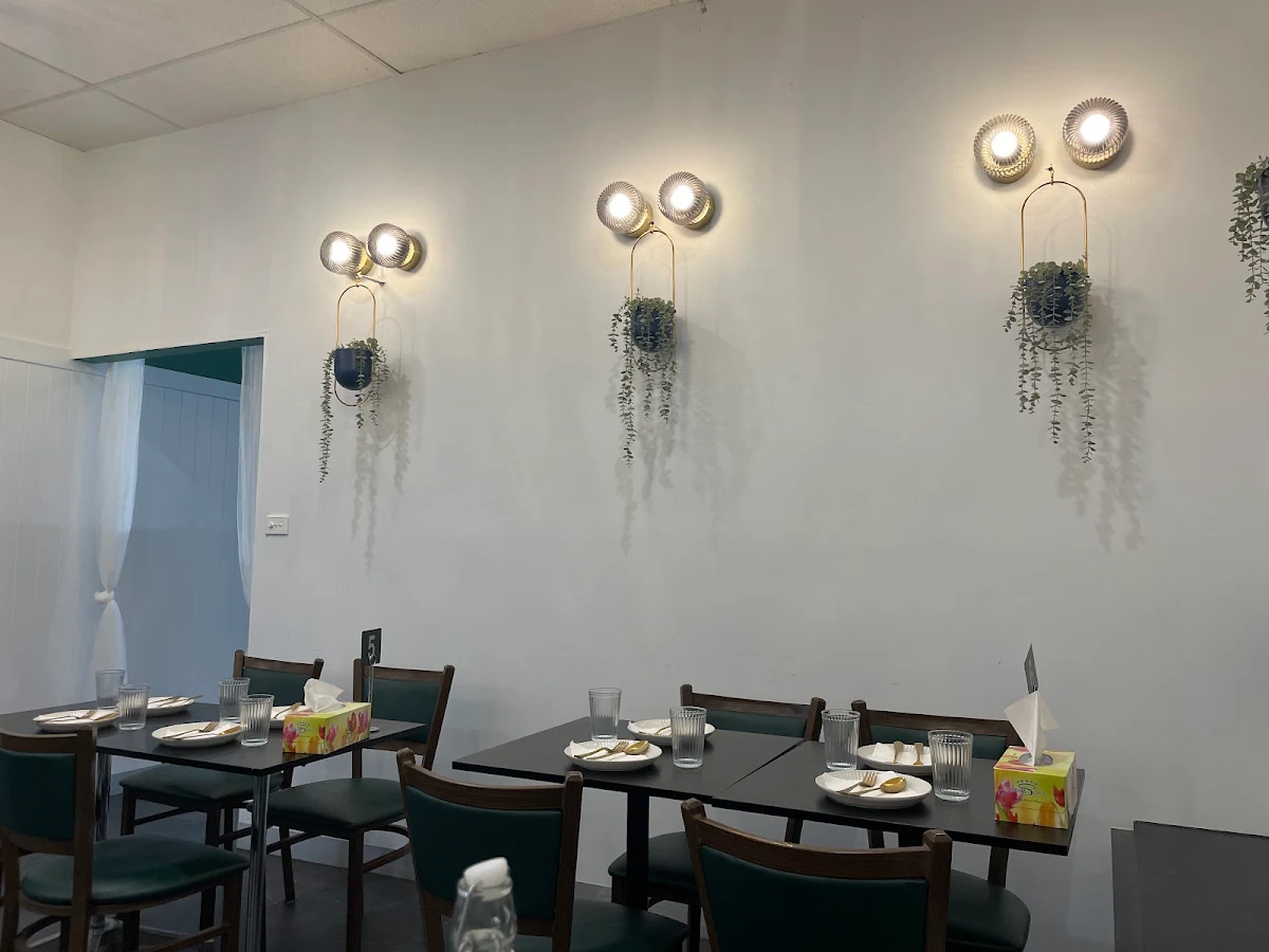 Vibe, Ummah Thai Melton