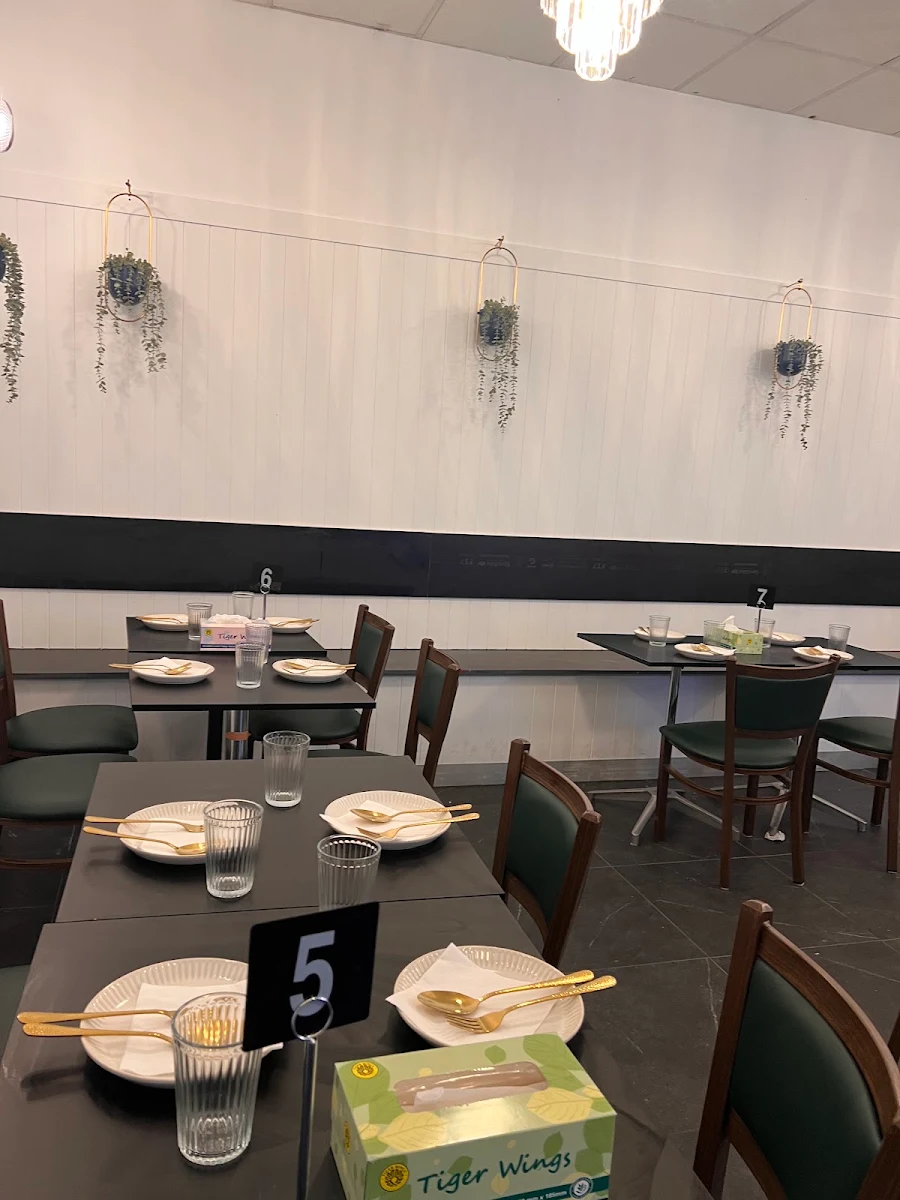 Vibe, Ummah Thai Melton