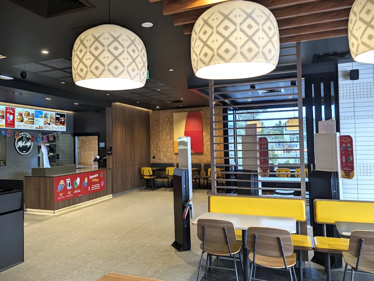 Vibe, McDonald's Pimpama City