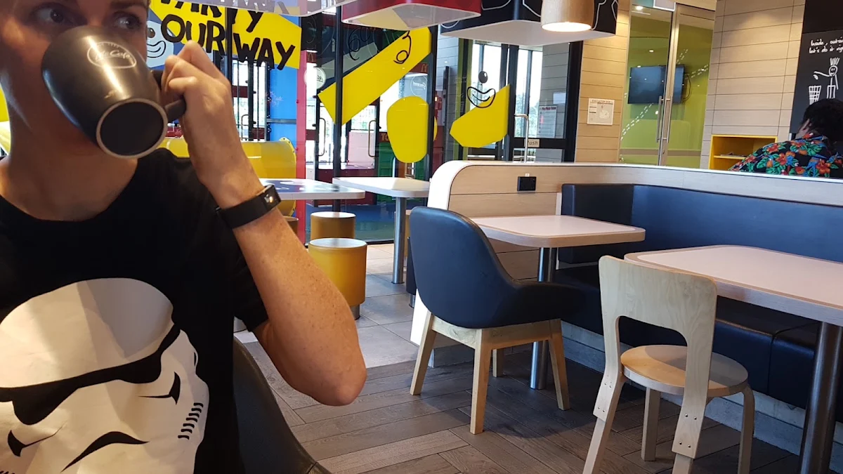 Vibe, McDonald's Pimpama City