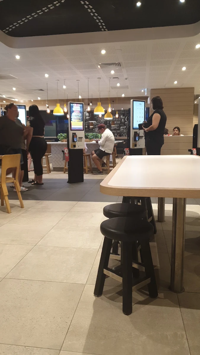 Vibe, McDonald's Pimpama City