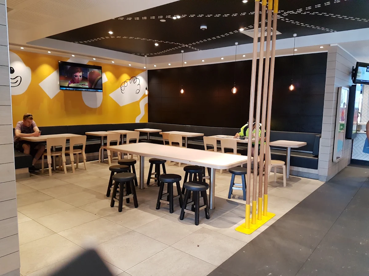 Vibe, McDonald's Pimpama City