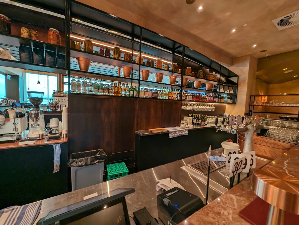 Vibe, Little Lygon (Formerly Pope Joan)