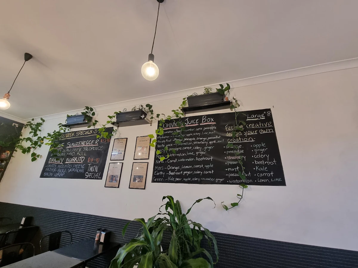 Menu, Johnny Black