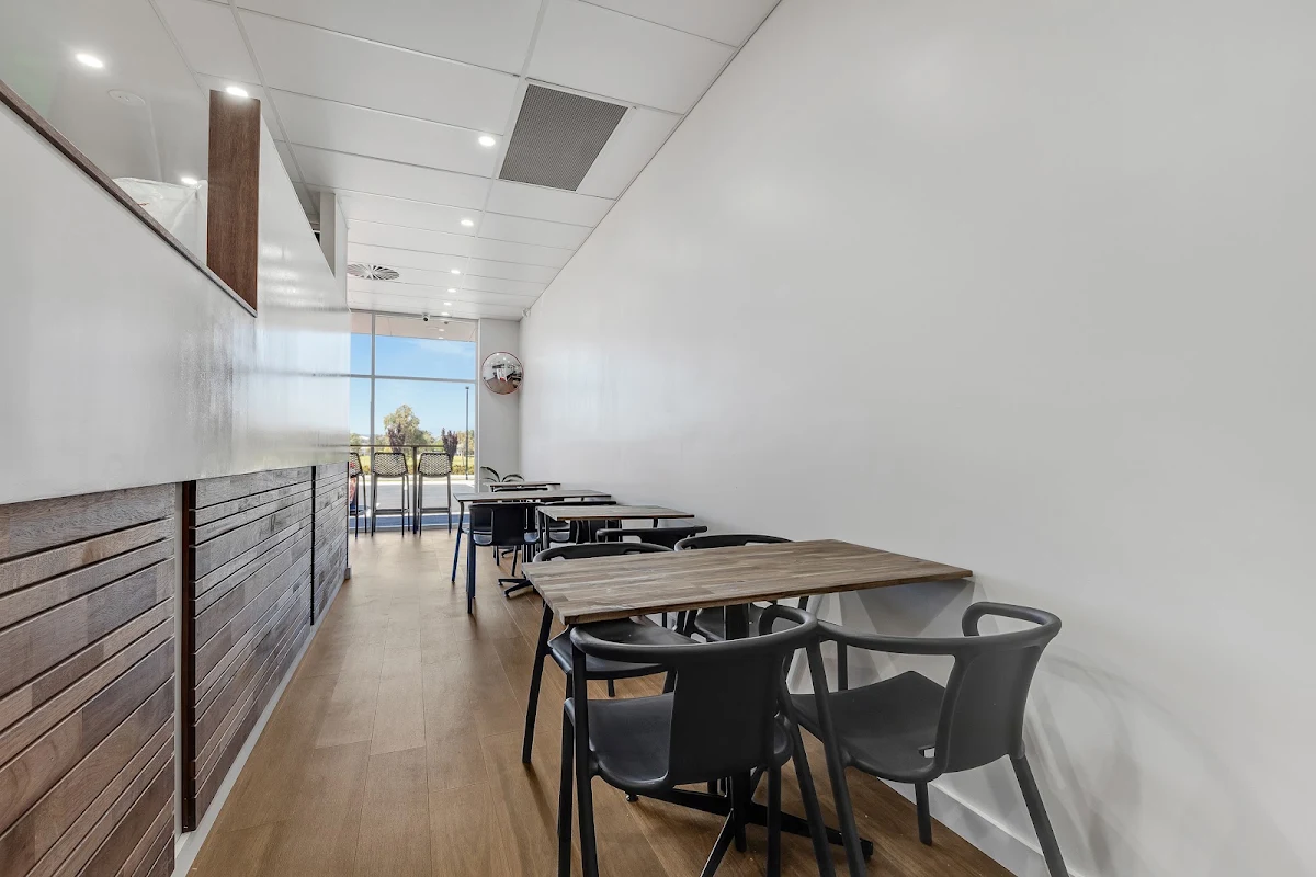 Vibe, Eyre Pizzeria