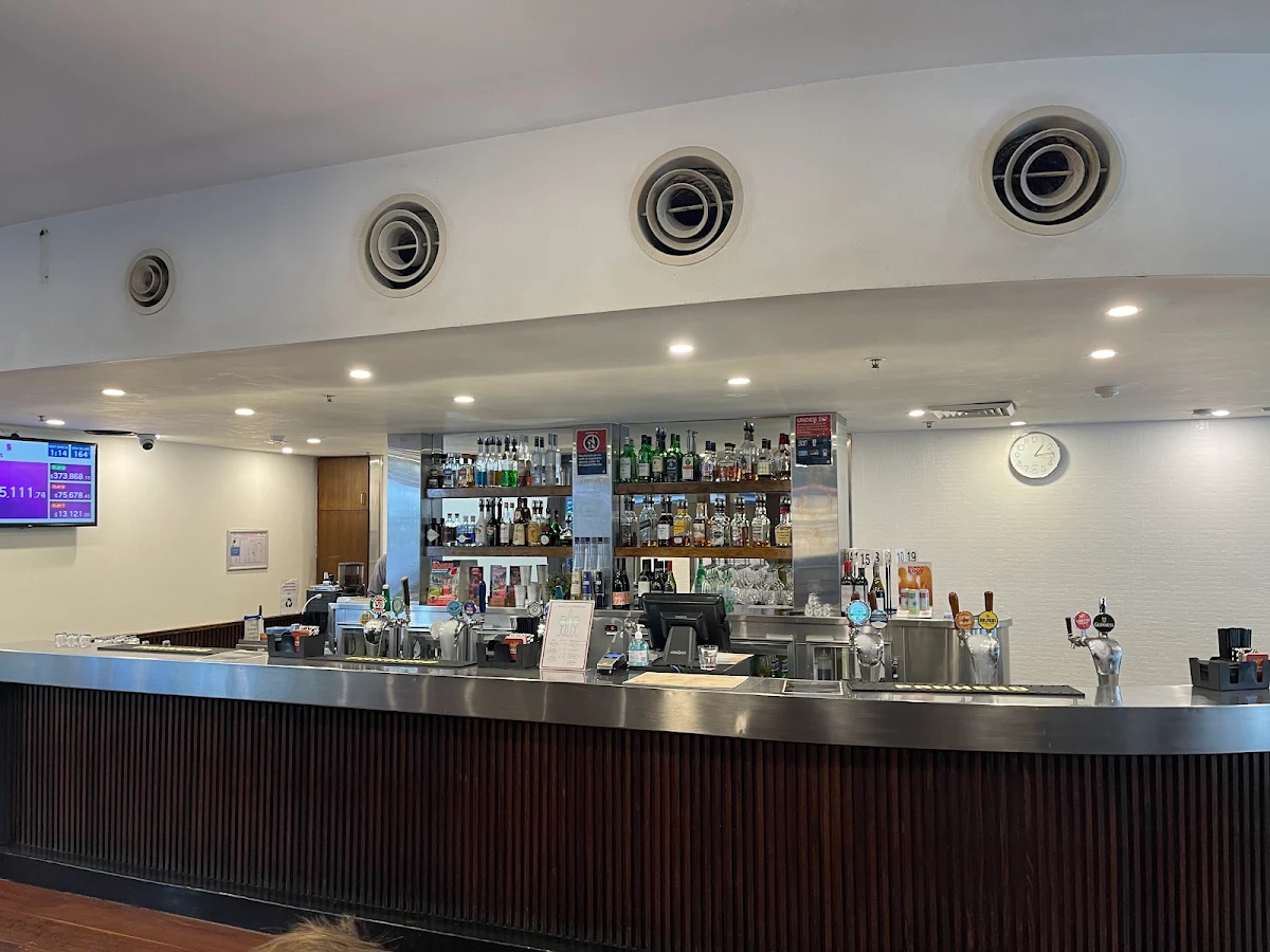 Vibe, Ashfield Hotel