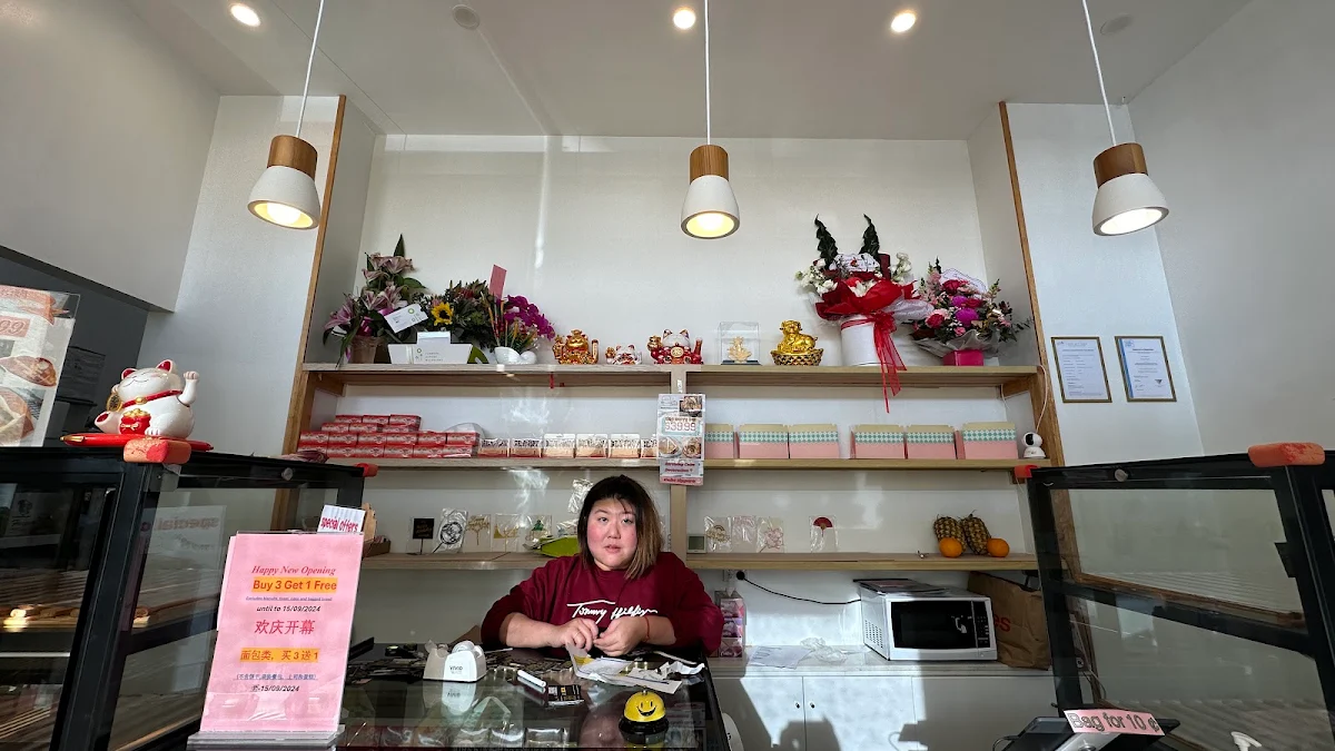 Vibe, Creamy Bakery & Cake