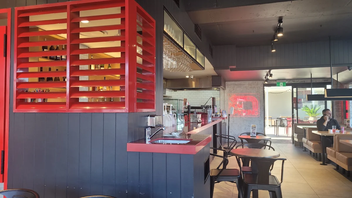 Vibe, Smoky Sue's Barbecue Penrith