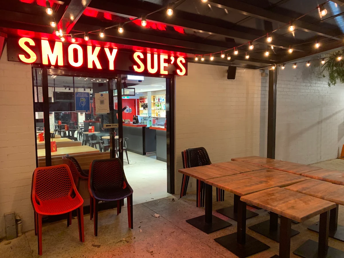 Vibe, Smoky Sue's Barbecue Penrith