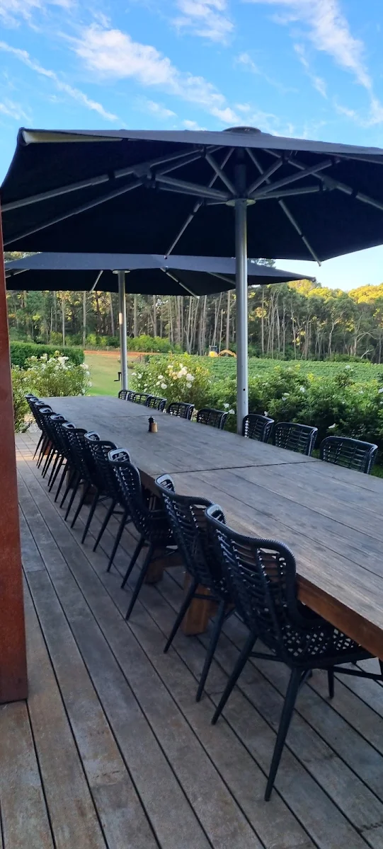 Vibe, Mantons Creek Restaurant & Accommodation