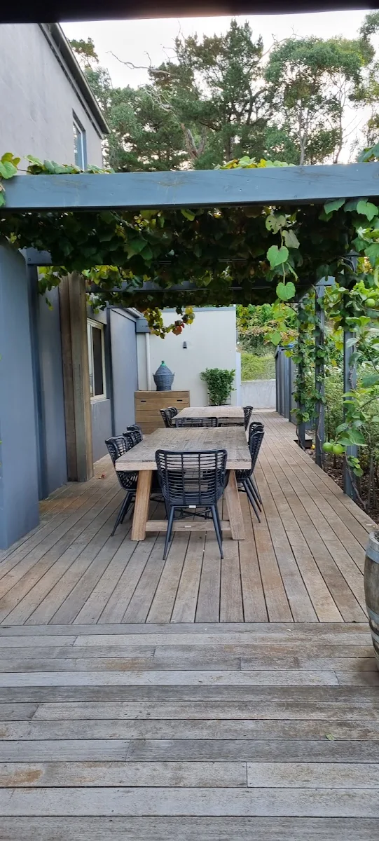 Vibe, Mantons Creek Restaurant & Accommodation