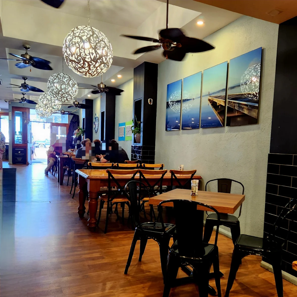 Vibe, Hippo Espresso
