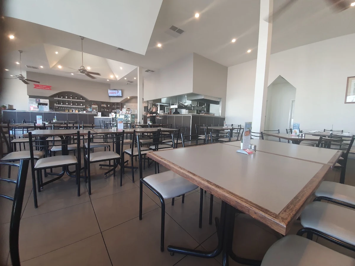 Vibe, Fasta Pasta Salisbury