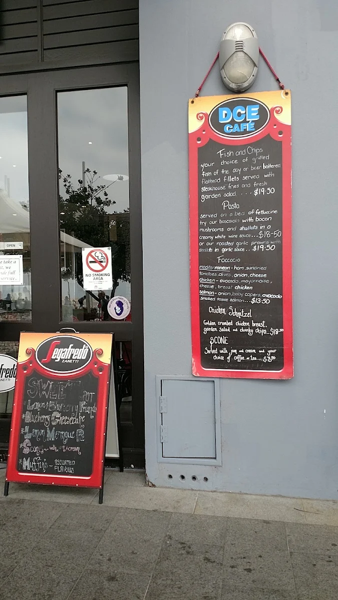 Menu, DCE Café