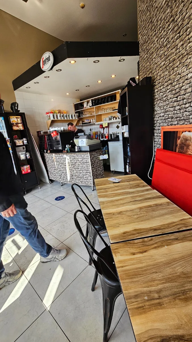 DCE Café cover