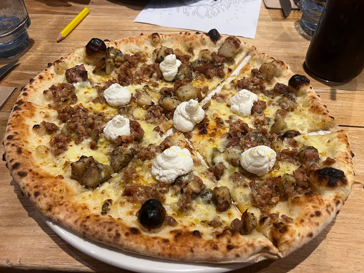 Food & drink, The Rise Pizzeria Cafe