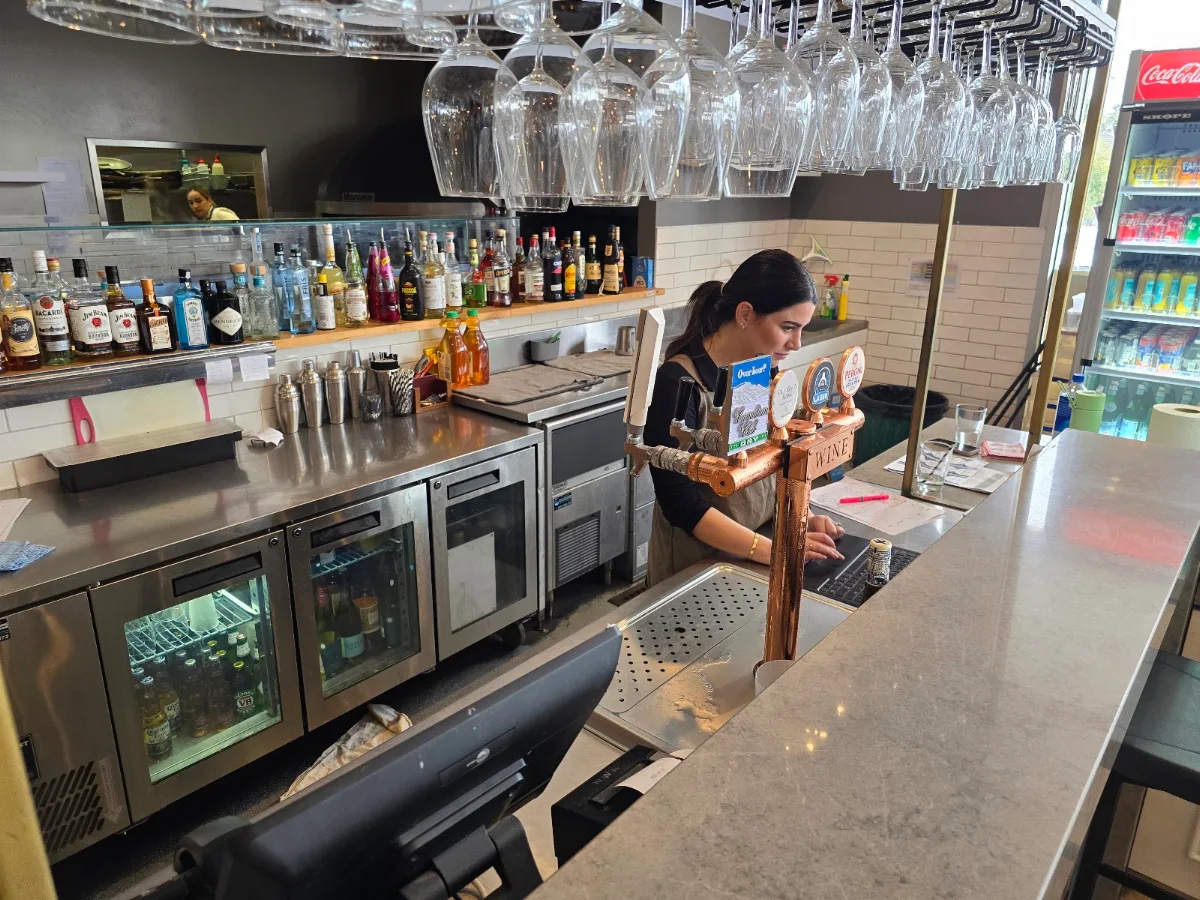 Vibe, The Rise Pizzeria Cafe