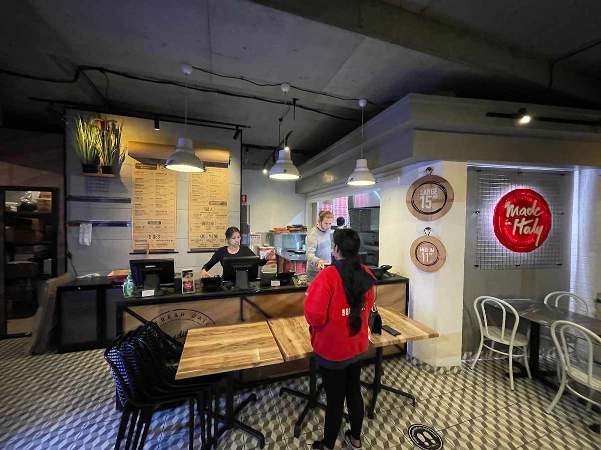 Vibe, Made In Italy Alexandria