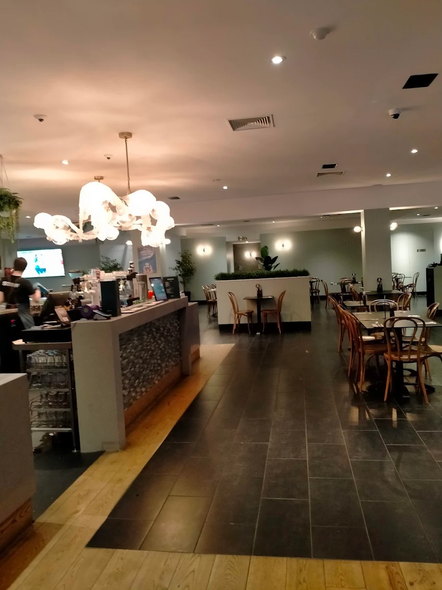 Vibe, Castellos Foresters Arms Hotel