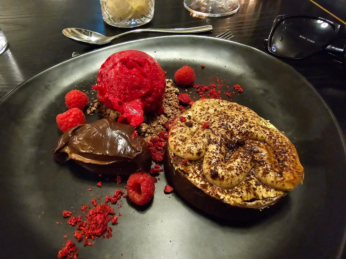 Food & drink, Locavore Restaurant