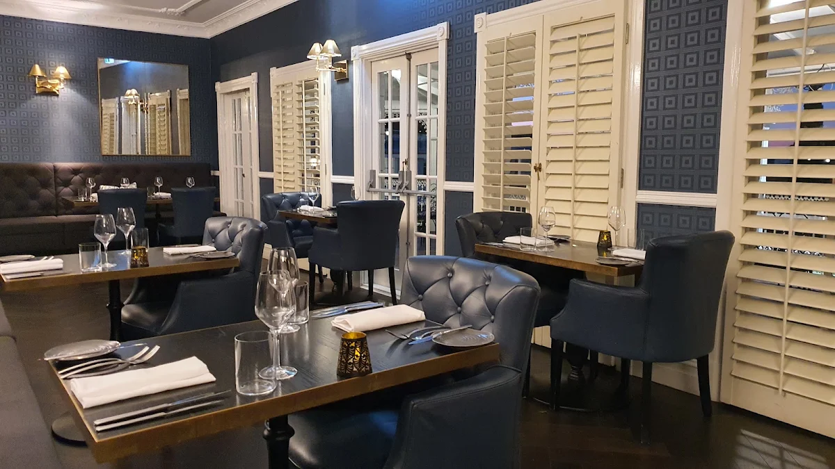 Vibe, Locavore Restaurant