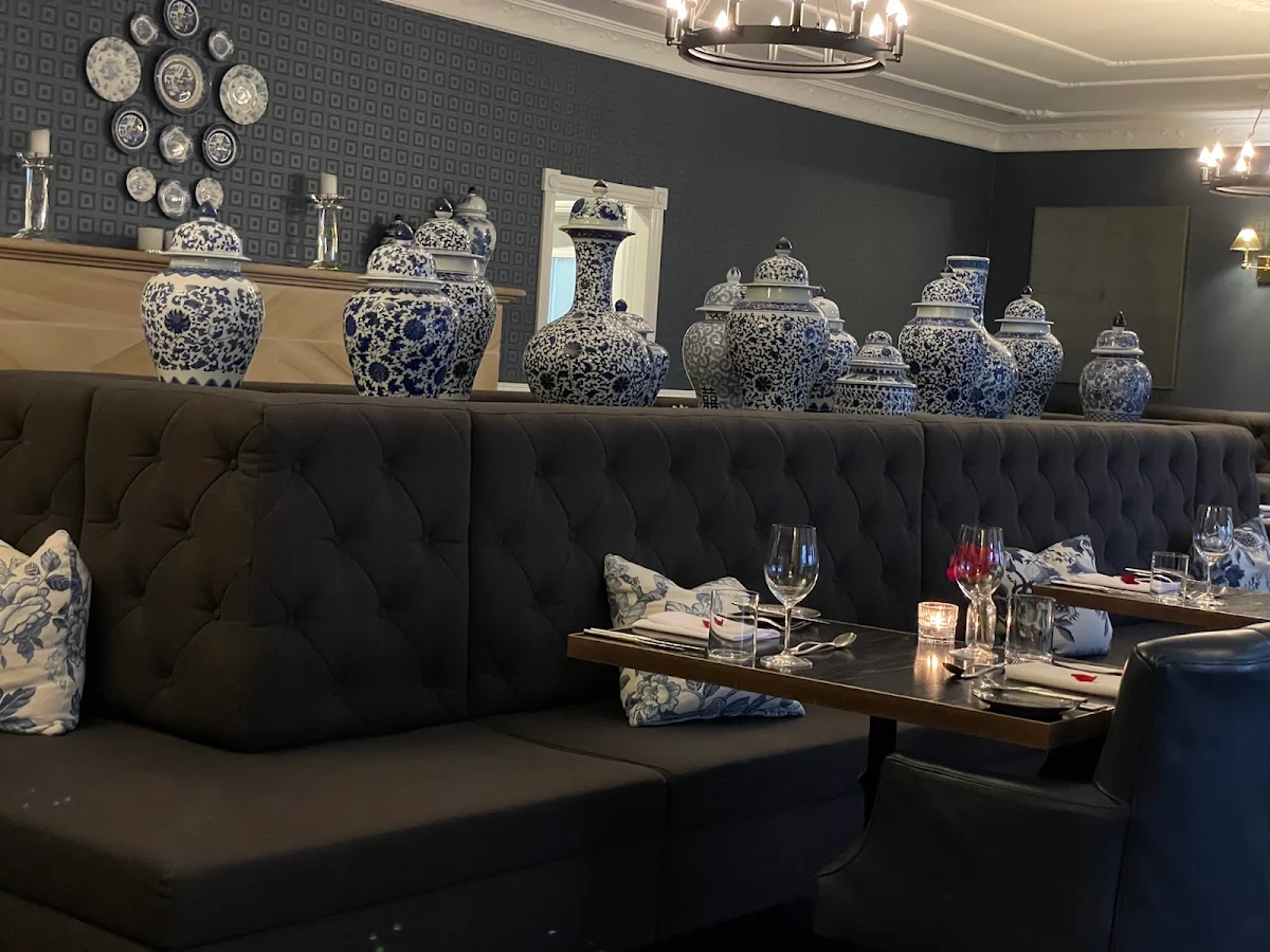 Vibe, Locavore Restaurant