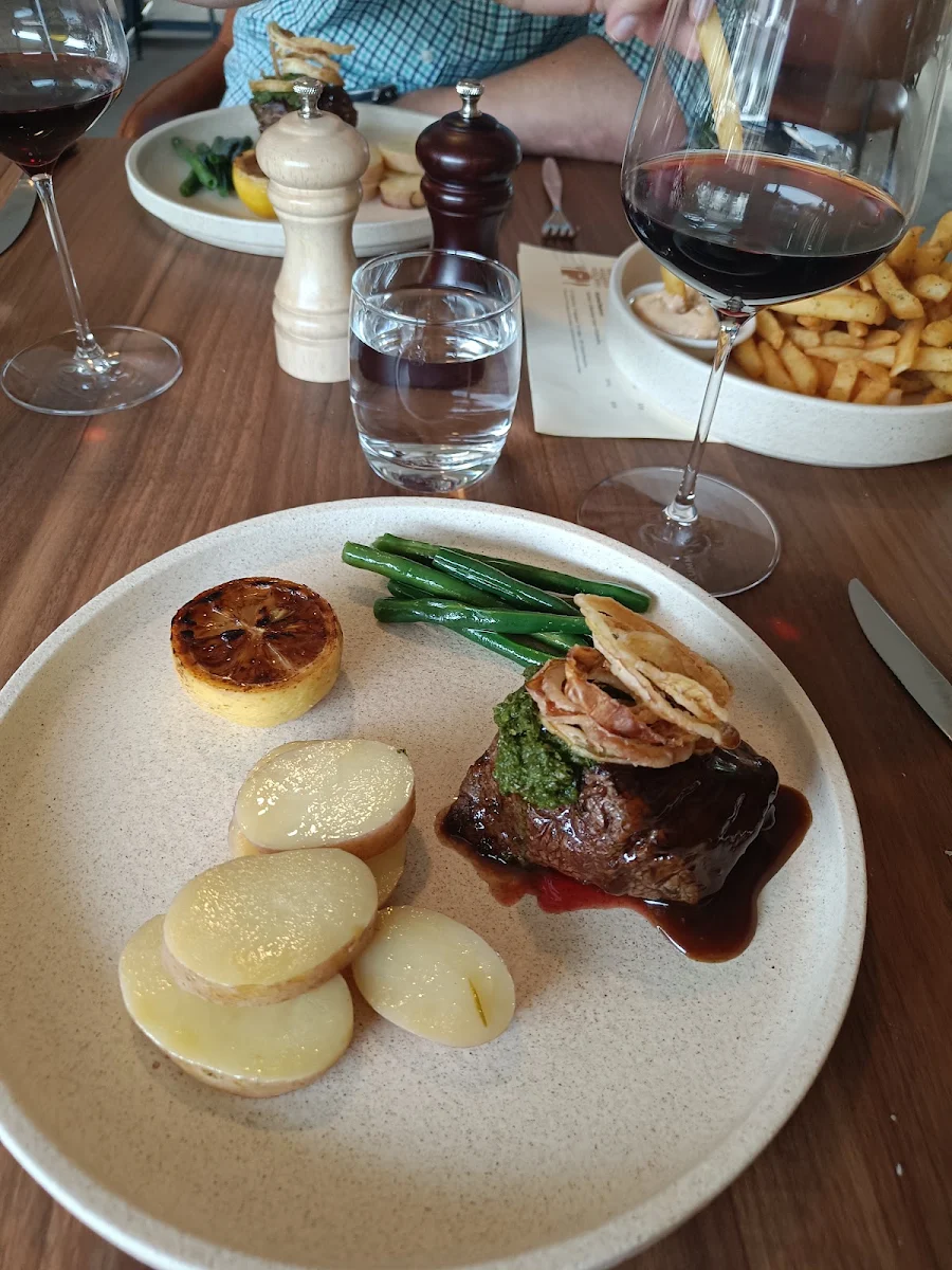Food & drink photo 10