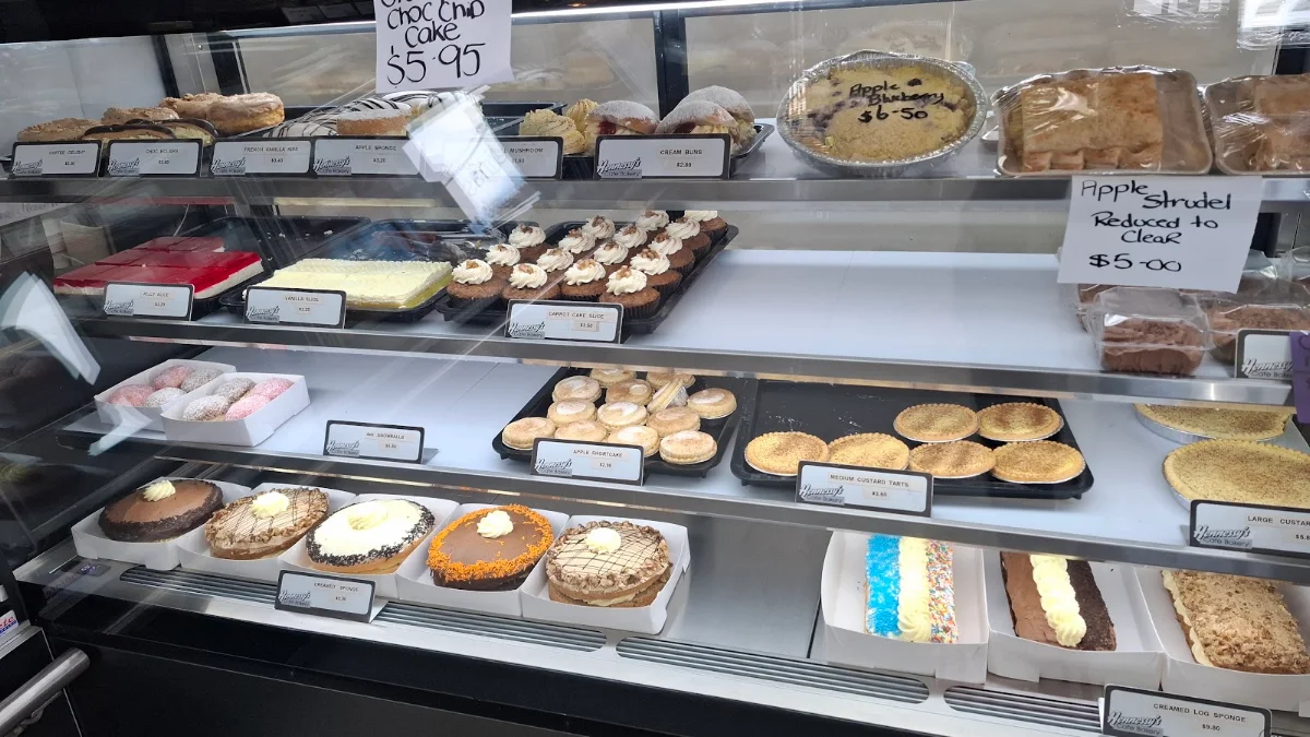 Vibe, Hennessy’s cafe bakery