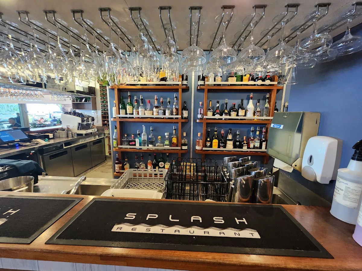 Vibe, Splash Seafood Restaurant
