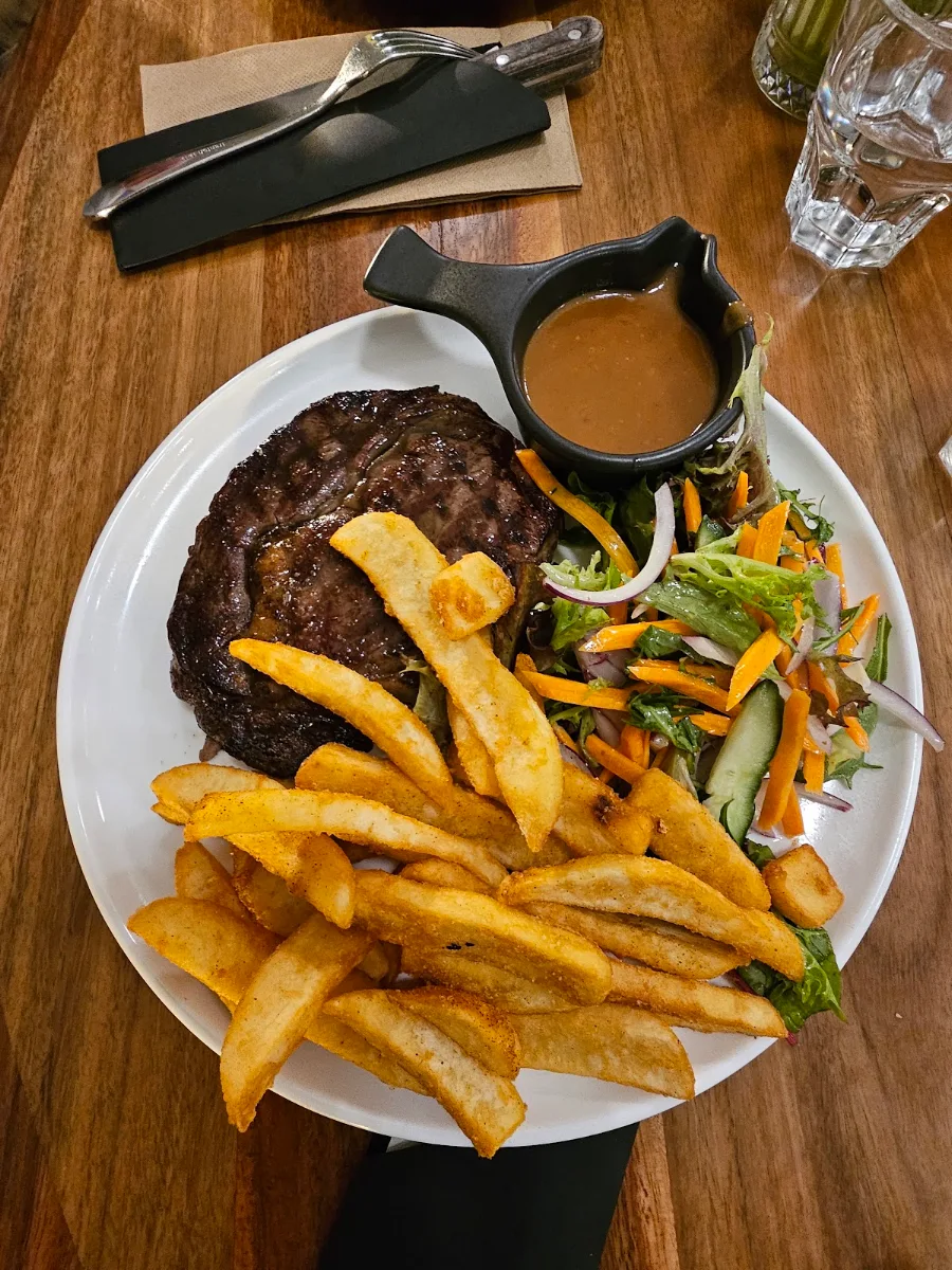 Food & drink, Railway Hotel Gosford Bar & Steakhouse