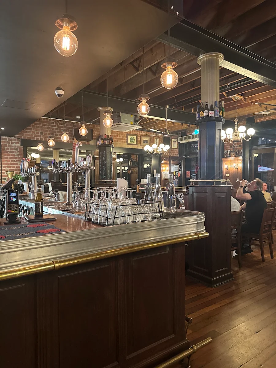 Vibe, The Laneway Social, East End