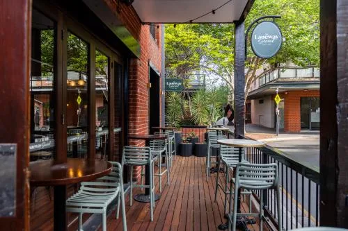 Vibe, The Laneway Social, East End