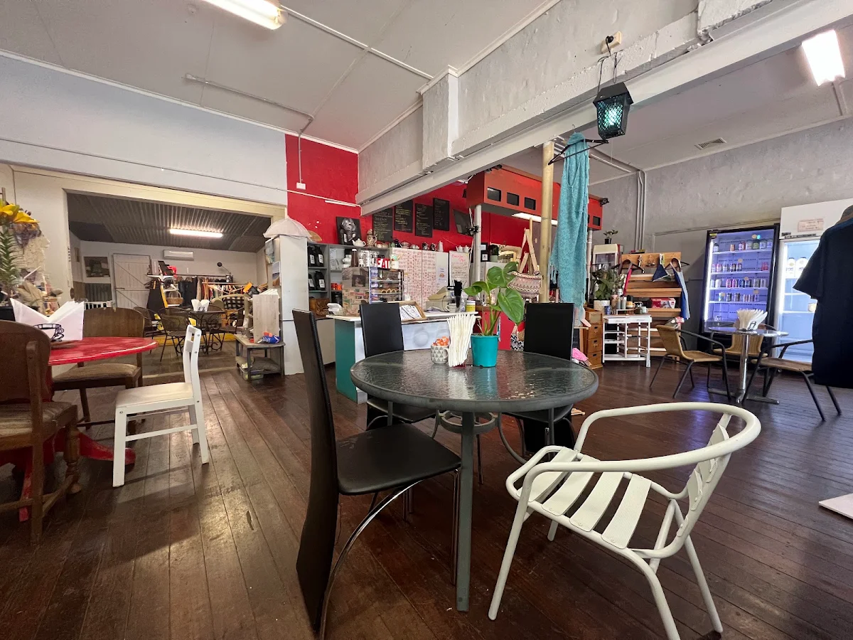 Vibe, Wyalkatchem Garden Cafe