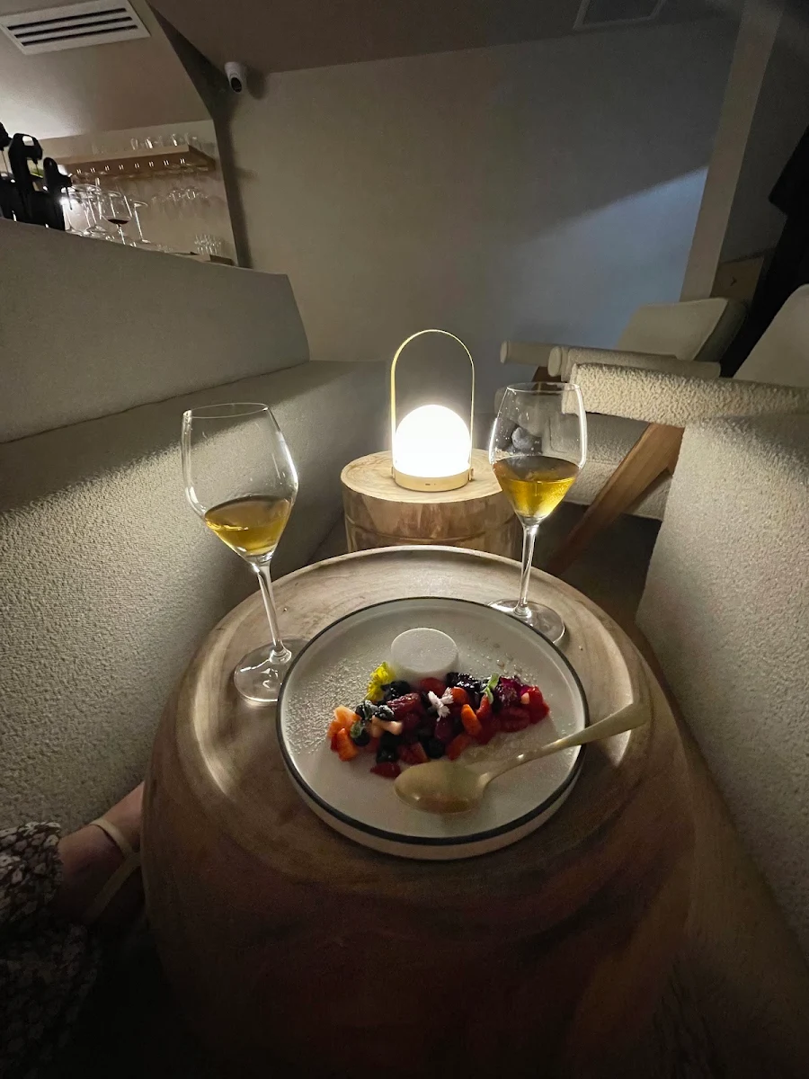 Food & drink, Atelier Wine Bar